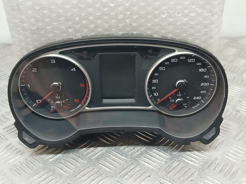 Recambio de cuadro instrumentos para audi a1 (8x) ambition referencia OEM IAM 8X0920930A A2C53362650 VDO