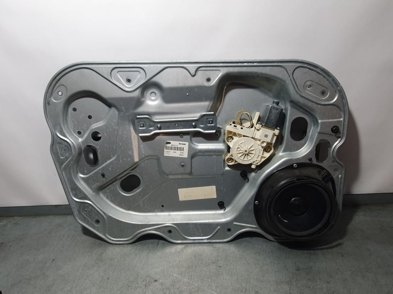 Recambio de elevalunas delantero izquierdo para ford focus berlina (cap) trend referencia OEM IAM 984570121  BROSE ELECTRICO 2 C