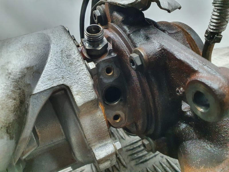 Recambio de turbocompresor para volkswagen golf vii lim. advance bluemotion referencia OEM IAM 04L253016H GTD1244VZ 