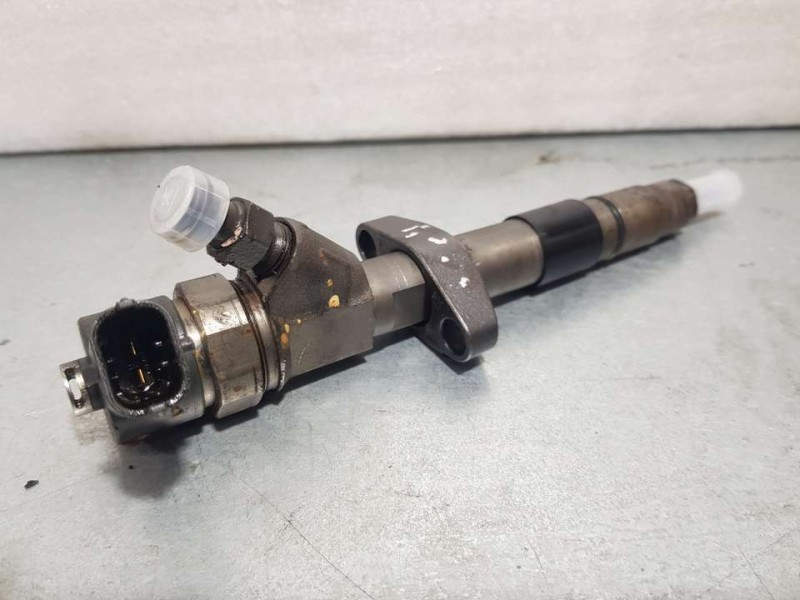 Recambio de inyector para renault espace iv (jk0) privilege referencia OEM IAM 8200084561 0445110084 BOSCH