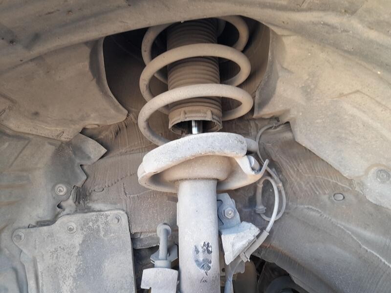 Recambio de amortiguador delantero izquierdo para mazda 5 (cr) 2.0 cd (cr19) referencia OEM IAM CDY034900  