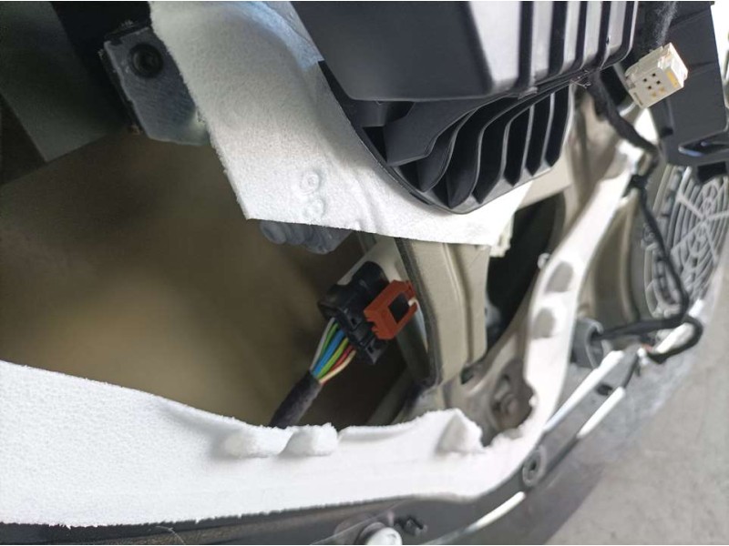 Recambio de elevalunas trasero izquierdo para peugeot 308 gt referencia OEM IAM 9826080480  ELECTRICO 6 PINS