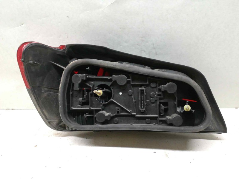 Recambio de piloto trasero derecho para peugeot 306 berlina 3/4/5 puertas (s2) boulebard referencia OEM IAM   