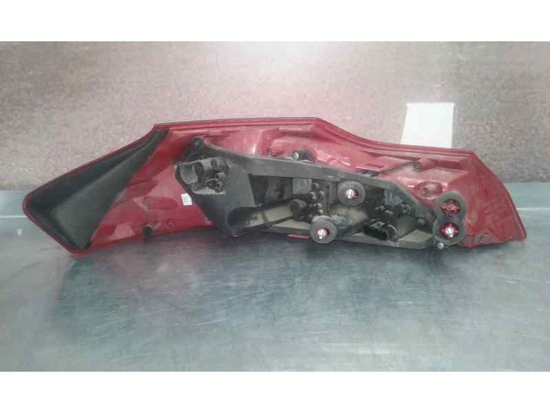 Recambio de piloto trasero derecho para opel insignia sports tourer selective referencia OEM IAM 13226857 VP9TTX13404A 