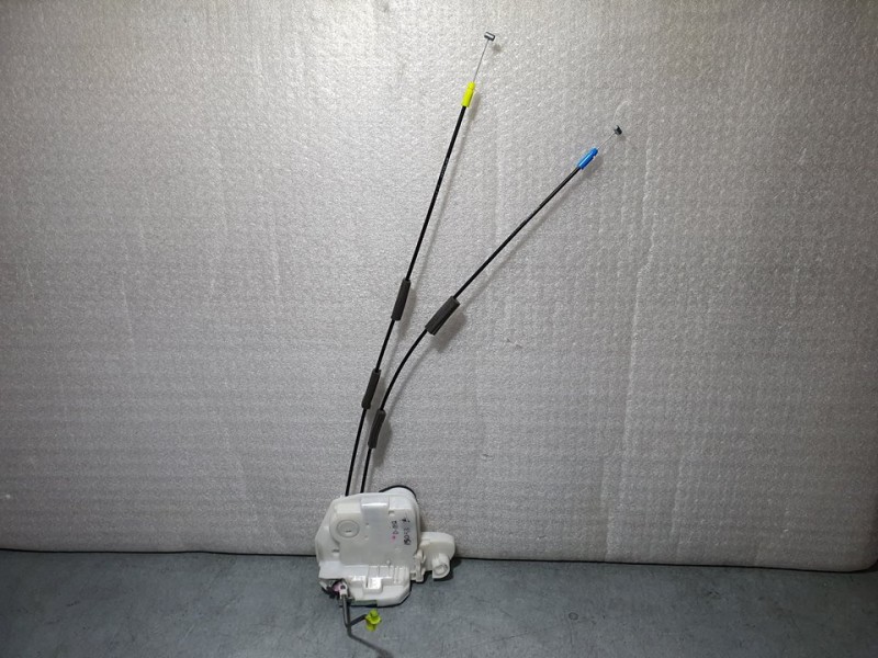 Recambio de cerradura puerta delantera izquierda para mitsubishi space star 120 kaiteki referencia OEM IAM SIN REF  5 PINES