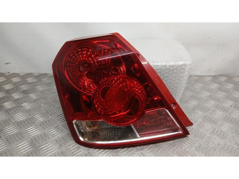 Recambio de piloto trasero izquierdo para chevrolet kalos 1.4 se referencia OEM IAM 96540268  