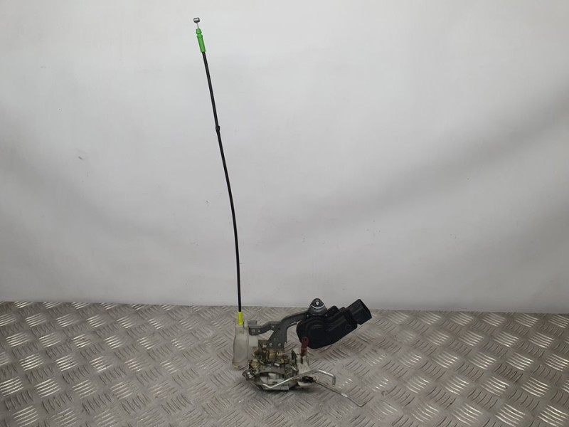 Recambio de cerradura puerta delantera derecha para toyota aygo (kgb/wnb) básico referencia OEM IAM SIN REF  2 PINES