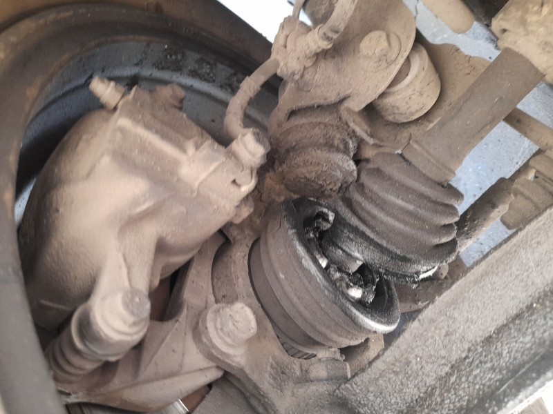 Recambio de mangueta delantera derecha para nissan primera (p11) 2.0 td referencia OEM IAM 400102J500  