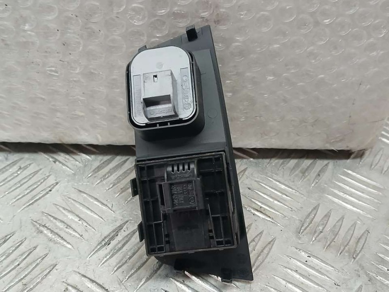 Recambio de mando elevalunas delantero izquierdo para audi a1 (8x) ambition referencia OEM IAM 8X0959851A  