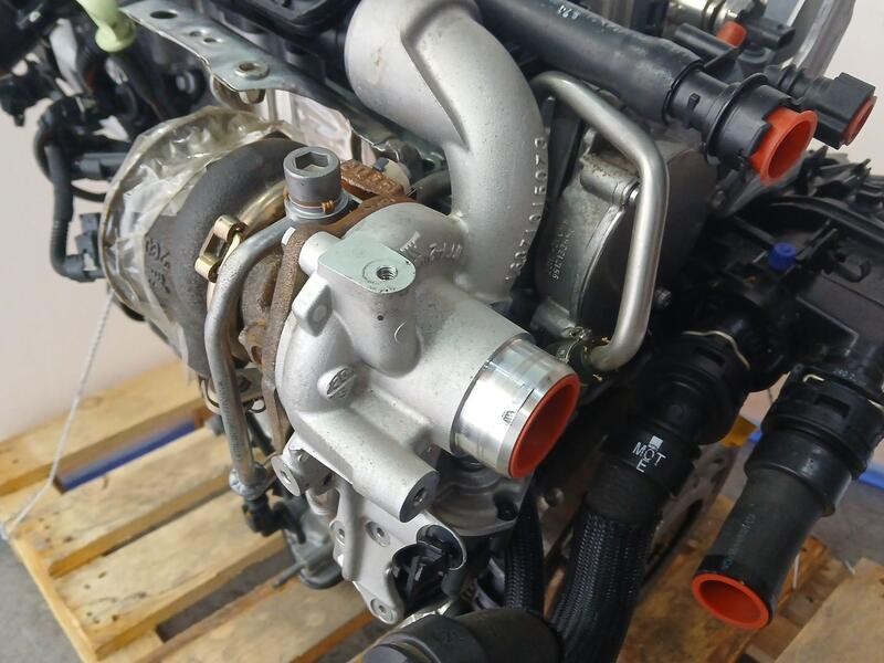 Recambio de motor completo para peugeot 208 (p2) active pack referencia OEM IAM HN05  0241273