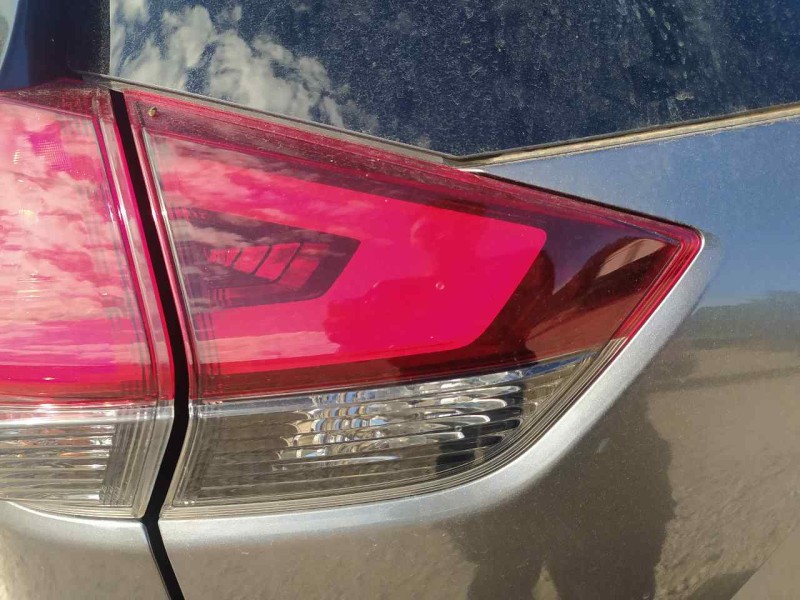 Recambio de piloto trasero izquierdo para nissan x-trail (t32) acenta referencia OEM IAM 265596FP5B  INTERIOR