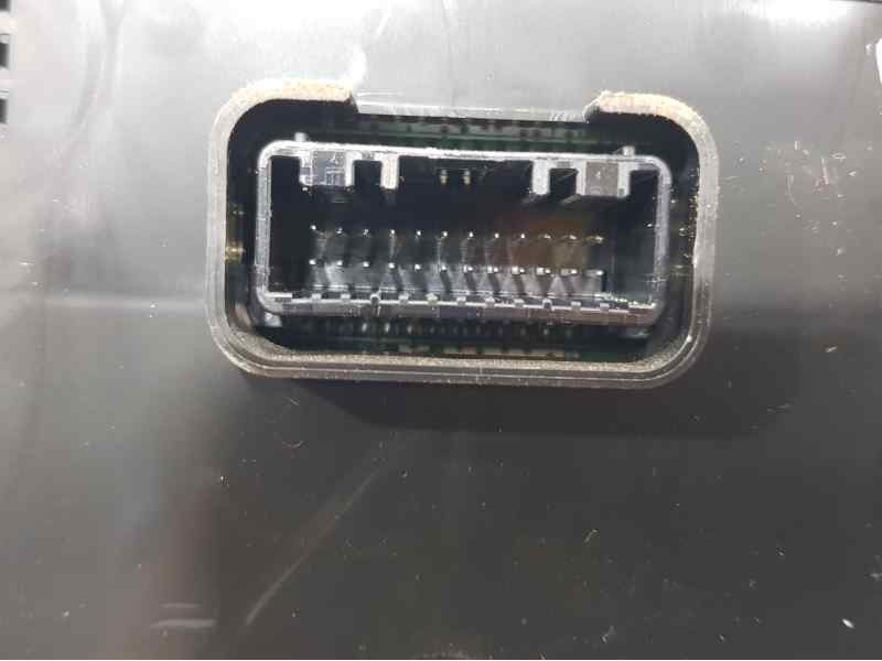 Recambio de cuadro instrumentos para mitsubishi space star 120 kaiteki referencia OEM IAM 8100C914  1 CLAVIJA