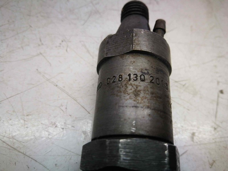 Recambio de inyector para seat ibiza (6k) 1.9 diesel (1y) referencia OEM IAM KCA27S77  028130201B