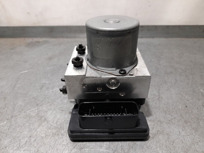 Recambio de abs para kia cee´d attract referencia OEM IAM 58920A2210  