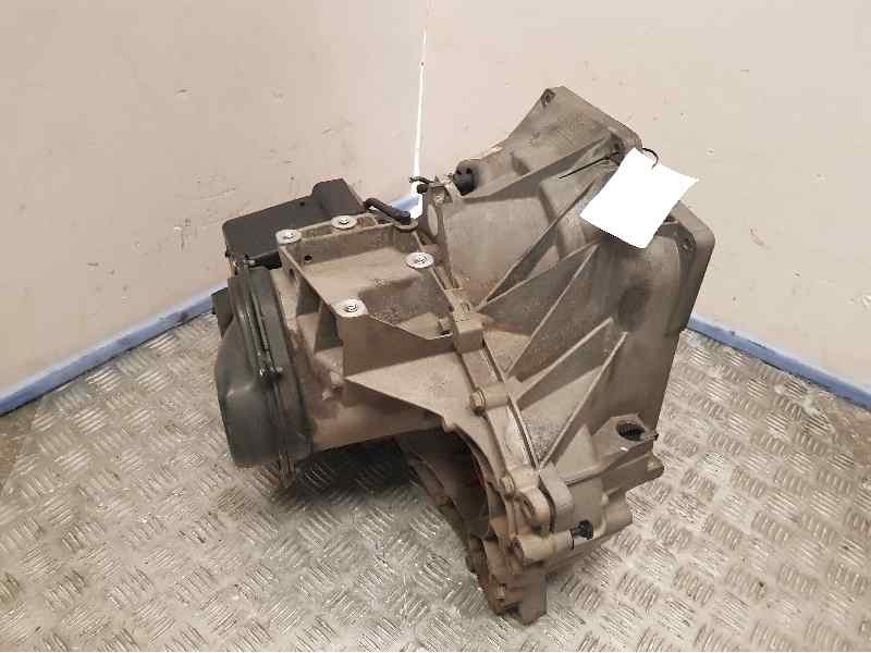 Recambio de caja cambios para ford fiesta (cb1) trend referencia OEM IAM AA6R7002CBC 090211 5VELOCIDADES