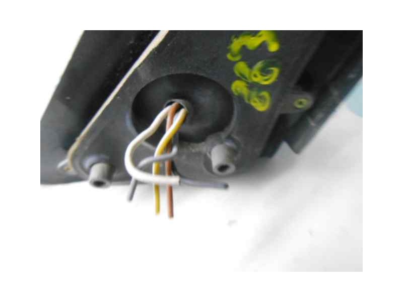 Recambio de retrovisor derecho para volvo serie 440 turbo referencia OEM IAM 3435977  CLAVIJA CORTADA