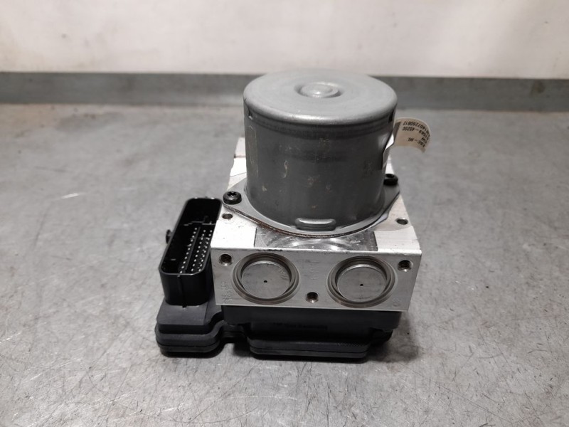 Recambio de abs para kia cee´d attract referencia OEM IAM 58920A2210  