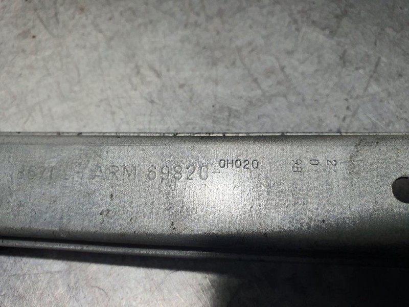 Recambio de elevalunas delantero izquierdo para toyota aygo (kgb/wnb) básico referencia OEM IAM 698200H020  2 PINES