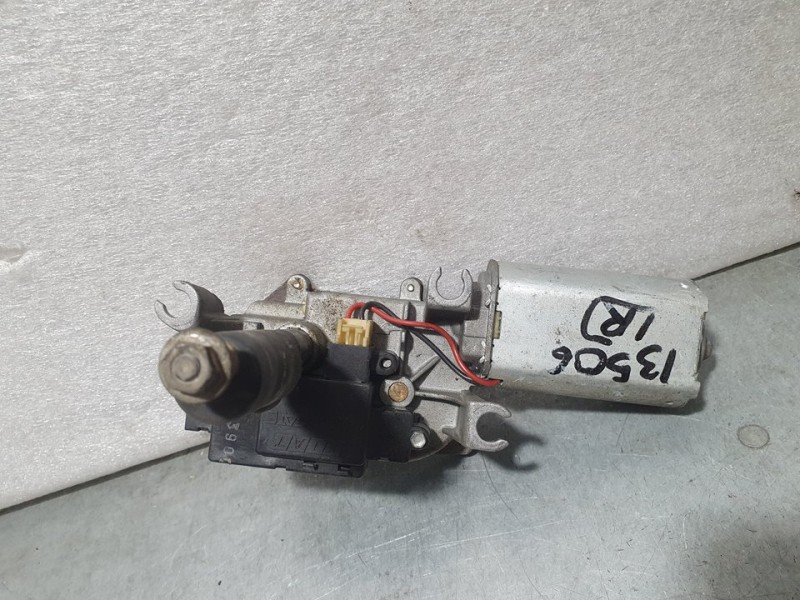 Recambio de motor limpia trasero para fiat bravo (182) jtd 105 / 100 trofeo referencia OEM IAM 9030181  