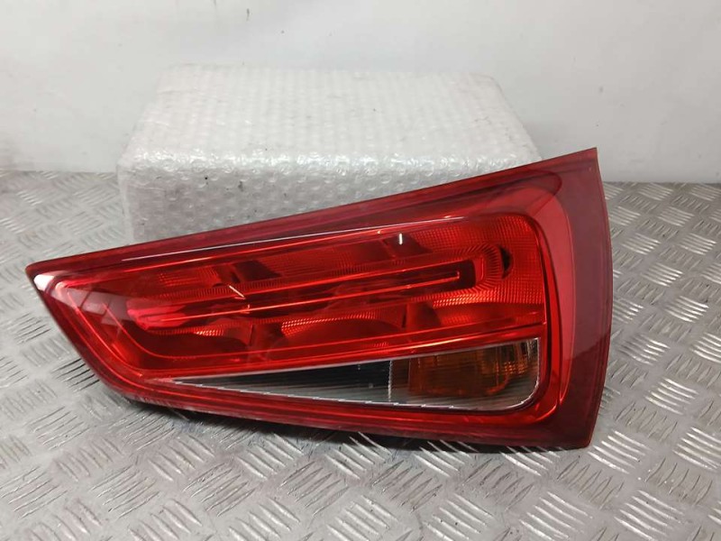 Recambio de piloto trasero derecho para audi a1 (8x) ambition referencia OEM IAM 8X0945094D  