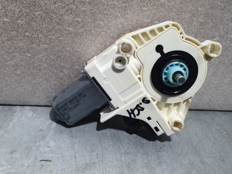 Recambio de motor elevalunas delantero derecho para audi a4 ber. (b8) básico referencia OEM IAM 8K0959802  6 PINES