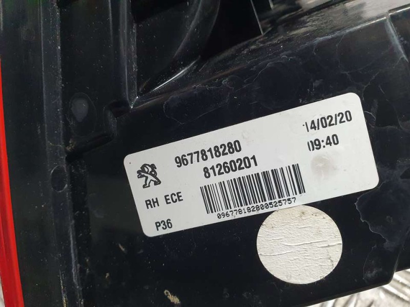 Recambio de piloto trasero derecho para peugeot 308 gt referencia OEM IAM 9677818280 81260201 INTERIOR