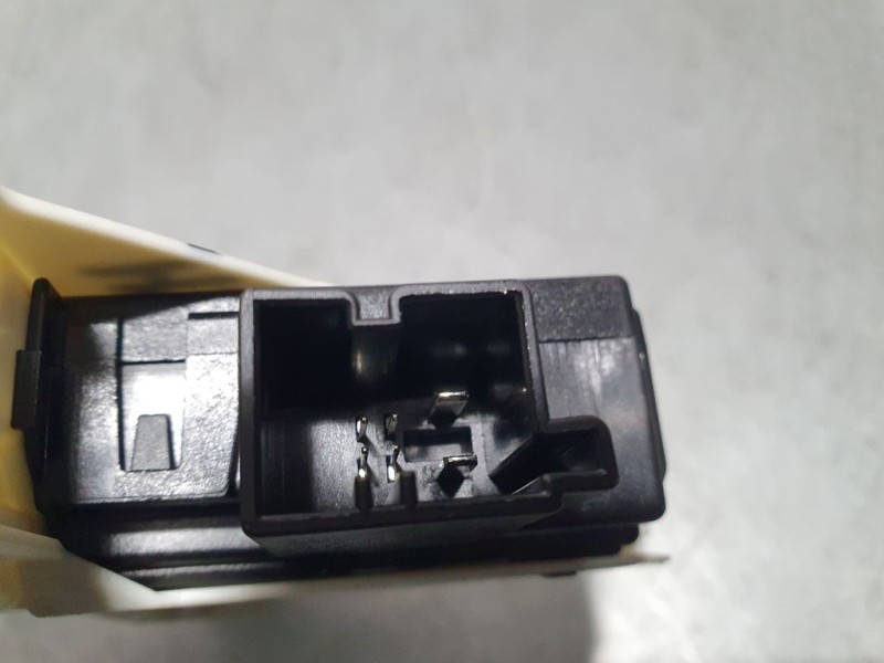 Recambio de motor elevalunas delantero derecho para audi a4 ber. (b8) básico referencia OEM IAM 8K0959802  6 PINES