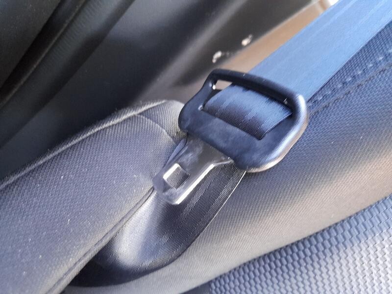 Recambio de cinturon seguridad trasero derecho para mazda 5 (cr) 2.0 cd (cr19) referencia OEM IAM CC3357730B00  