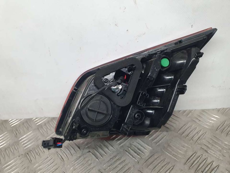 Recambio de piloto trasero izquierdo para peugeot 308 gt referencia OEM IAM 9677818380 81260101 INTERIOR