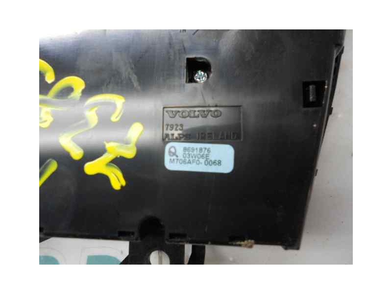 Recambio de mando climatizador para volvo s60 berlina 2.4 d referencia OEM IAM 8691876  