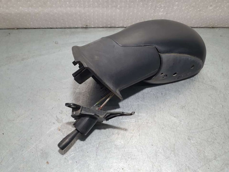 Recambio de retrovisor izquierdo para citroën c3 1.1 furio referencia OEM IAM SIN REF  