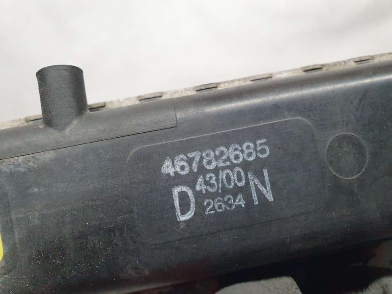 Recambio de radiador agua para fiat bravo (182) jtd 105 / 100 trofeo referencia OEM IAM 46782685  