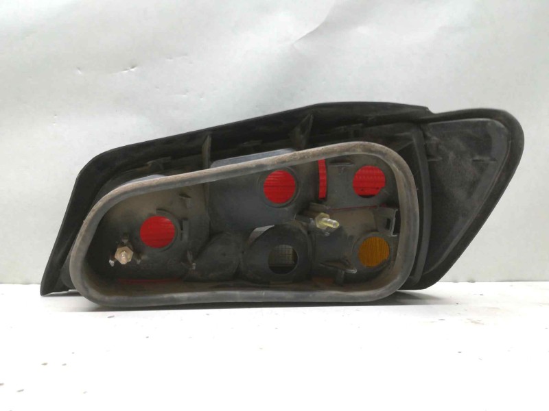 Recambio de piloto trasero izquierdo para peugeot 306 berlina 3/5 puertas (s1) 1.4 referencia OEM IAM  1000001819020 TOCADO