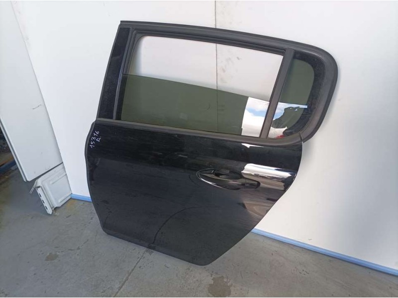 Recambio de puerta trasera izquierda para peugeot 308 gt referencia OEM IAM 9802165680  