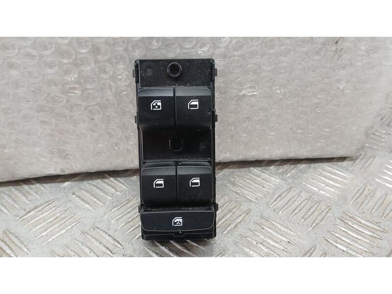 Recambio de mando elevalunas delantero izquierdo para hyundai bayon (bc3) 1.2 mpi referencia OEM IAM 93571Q00104X  