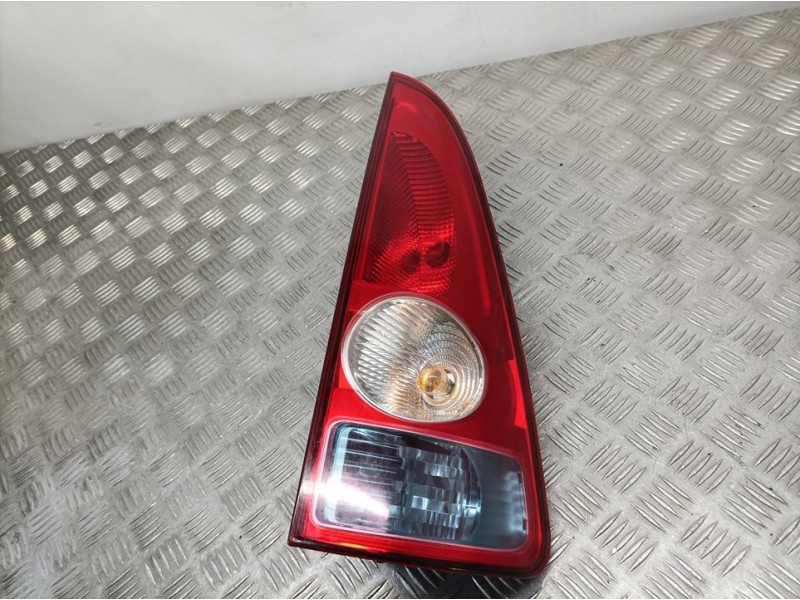 Recambio de piloto trasero derecho para renault espace iv (jk0) privilege referencia OEM IAM 8200027152  