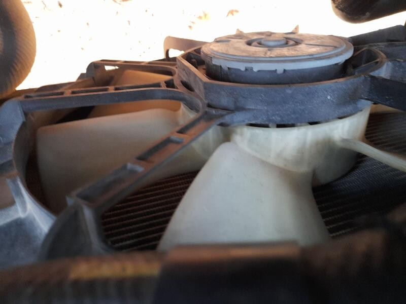 Recambio de electroventilador para mazda 5 (cr) 2.0 cd (cr19) referencia OEM IAM RF7P15025A  