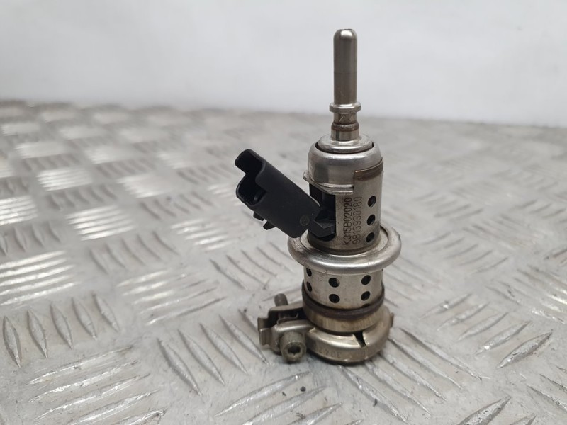 Recambio de inyector adblue para peugeot 308 active bussines referencia OEM IAM 9813930180  