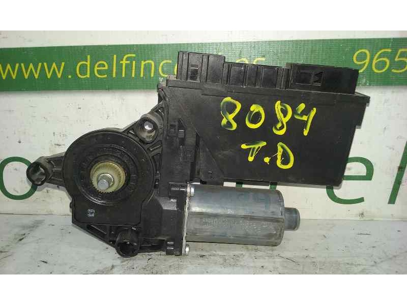 Recambio de motor elevalunas trasero derecho para audi a4 avant (8e) 2.0 tdi referencia OEM IAM 5WK49205CBF 8E0959802E ELECTRICO