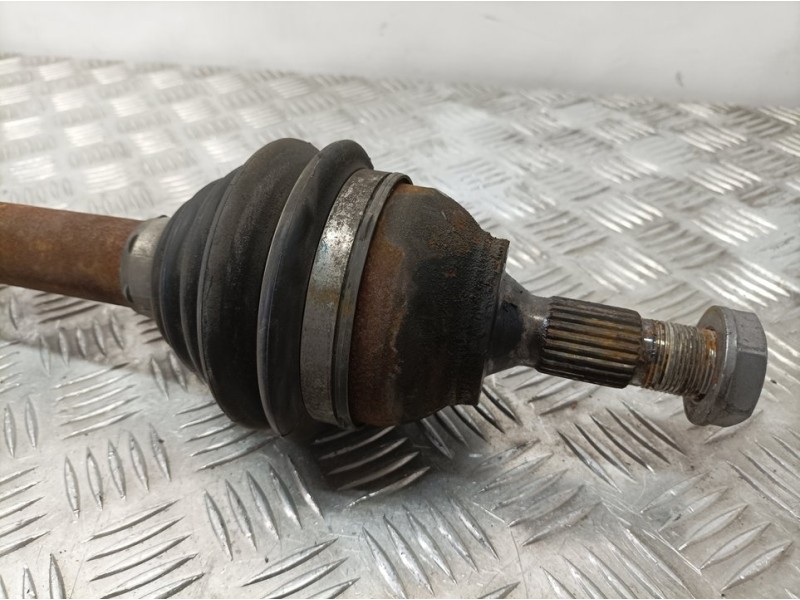 Recambio de transmision delantera derecha para peugeot 308 active referencia OEM IAM 9661107280  