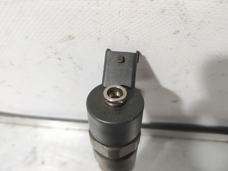 Recambio de inyector para peugeot 406 berlina (s1/s2) srdt referencia OEM IAM 9635196580 044511008 BOSCH