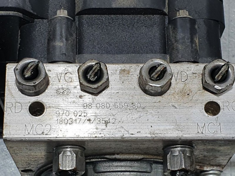 Recambio de abs para citroën c4 cactus live referencia OEM IAM 9808055980 970025 