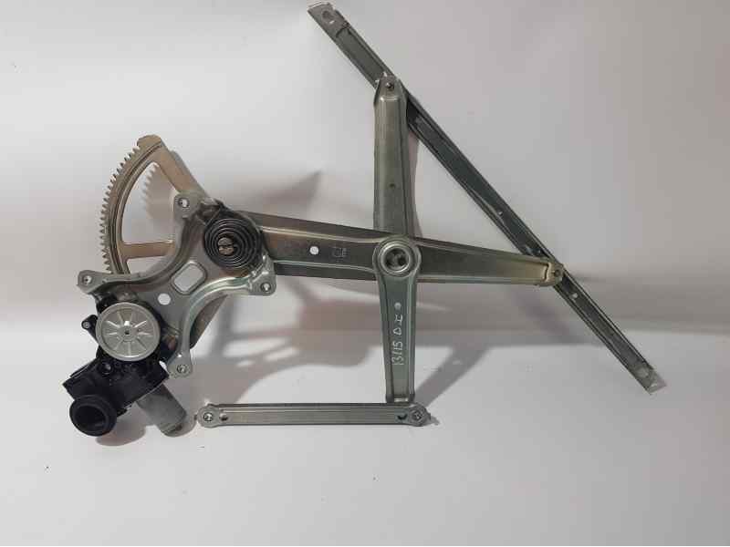 Recambio de elevalunas delantero izquierdo para toyota land cruiser (j15) 2.8 cat referencia OEM IAM 8572060310 0620204550 DENSO