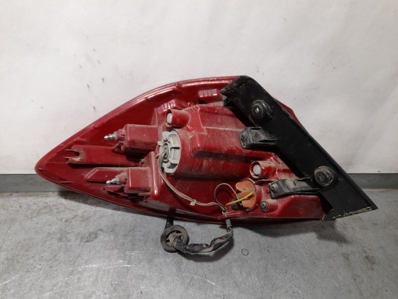 Recambio de piloto trasero derecho para kia cee´d attract referencia OEM IAM SIN REF  EXTERIOR/TOCADO