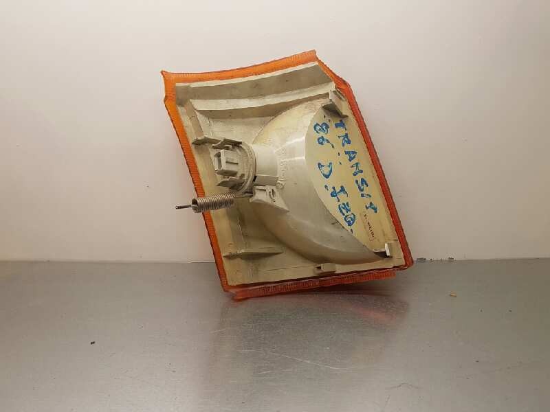 Recambio de piloto delantero izquierdo para ford transit, caja abierta 1995 referencia OEM IAM  1 PATA ROTA 