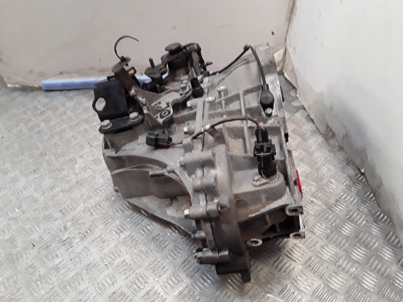 Recambio de caja cambios para kia cee´d sporty wagon lx referencia OEM IAM WBJ6 C 599559 6 VELOCIDADES 599559
