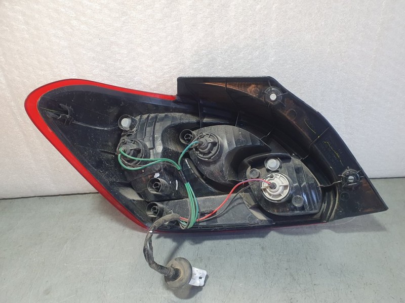 Recambio de piloto trasero derecho para mitsubishi space star 120 kaiteki referencia OEM IAM SIN REF  