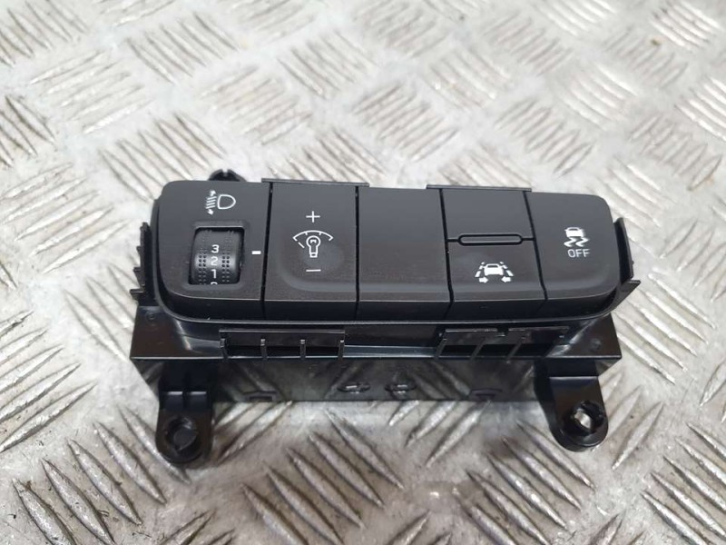 Recambio de mando multifuncion para hyundai kona essence 2wd referencia OEM IAM 93710J9030 3K51041000 