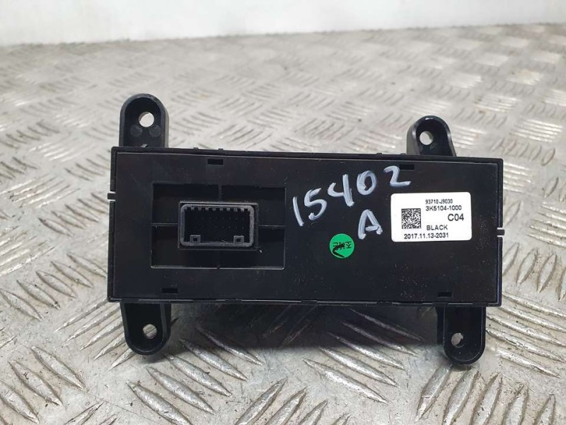 Recambio de mando multifuncion para hyundai kona essence 2wd referencia OEM IAM 93710J9030 3K51041000 