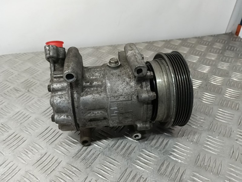 Recambio de compresor aire acondicionado para renault kangoo profesional referencia OEM IAM 8200953359A SD6V12 SANDEN